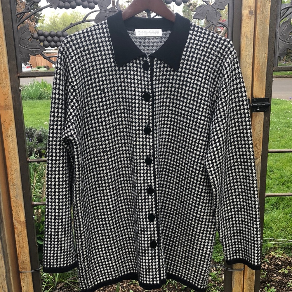 Valerie Stevens merino wool checked button front sweater size L